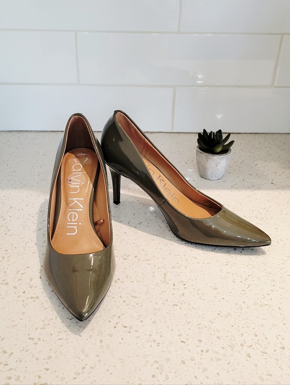 Calvin Klein Olive Green Patent Pumps | Size 8.5 | 3.5" Heel - Picture 1 of 8